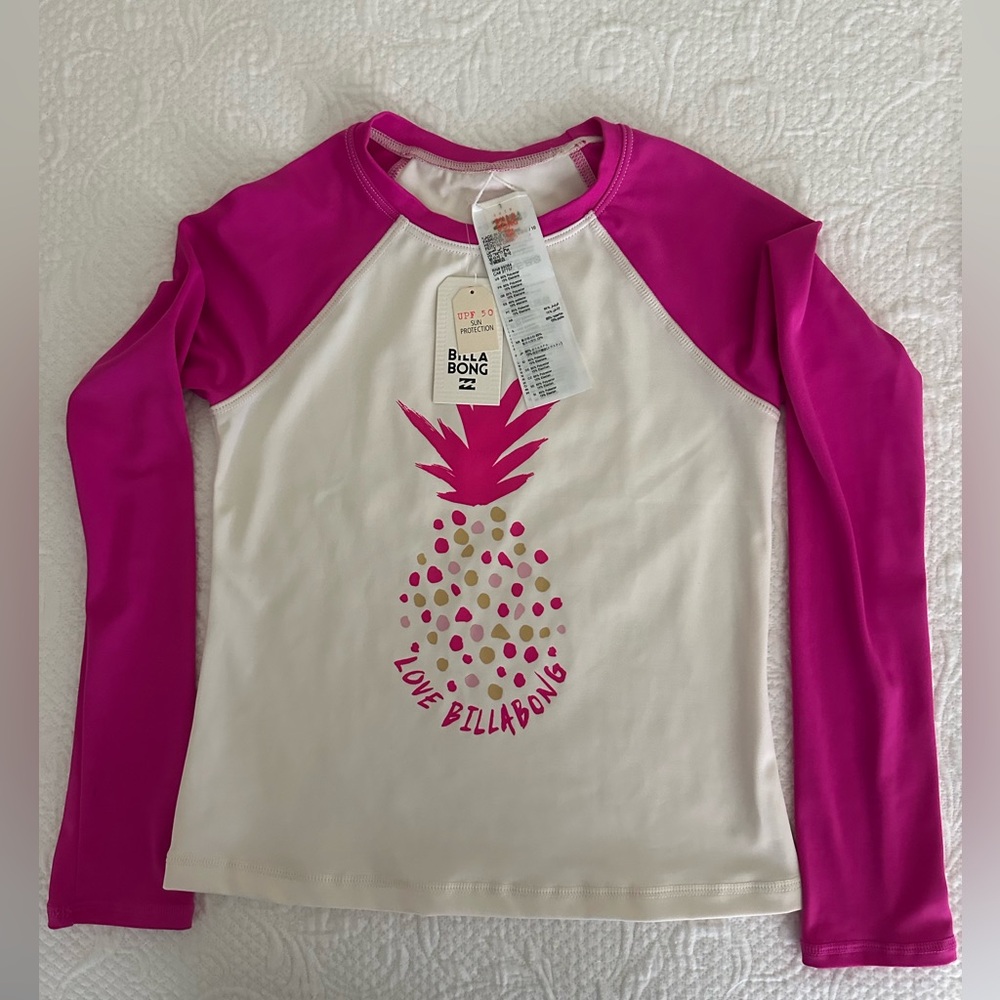 BillABong, Long Sleeve Rashguard
Sz S 
NWT